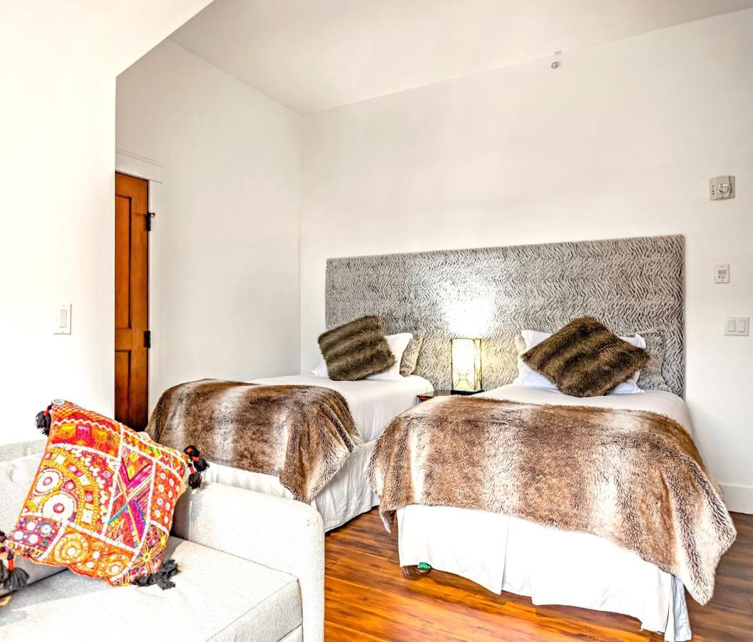 קאנמור Penthouse At Solar A Resort And Spa מראה חיצוני תמונה